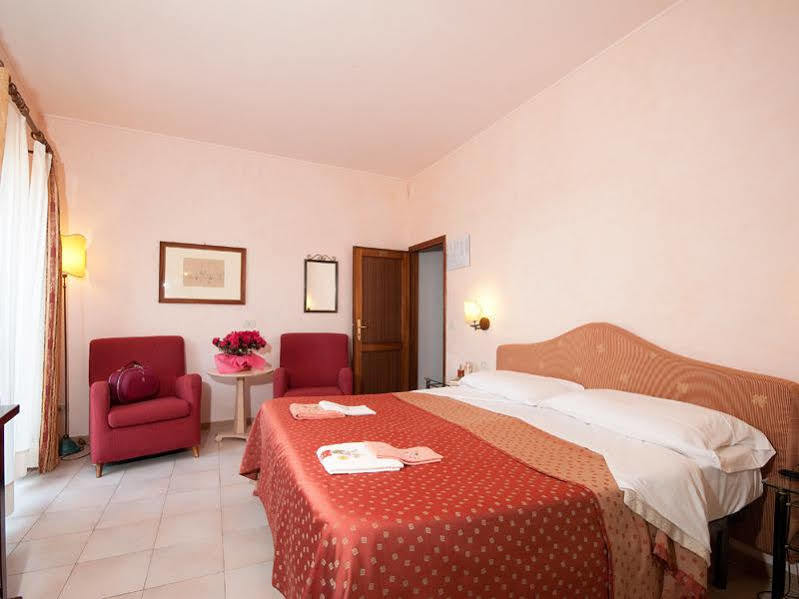 Allegroitalia Nazionale Volterra Exterior photo